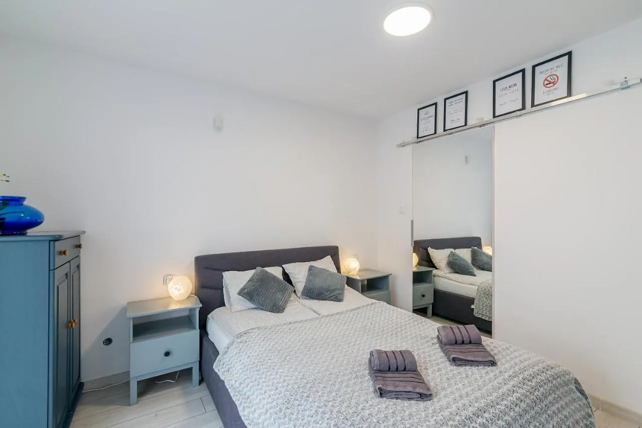 White Room Gdansk Homestay